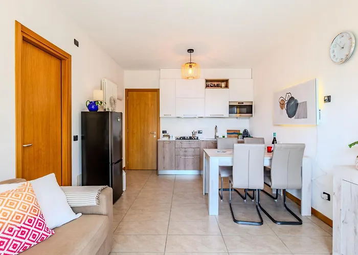 Апартаменты San Vincenzo-1 By Interhome Джера-Ларио